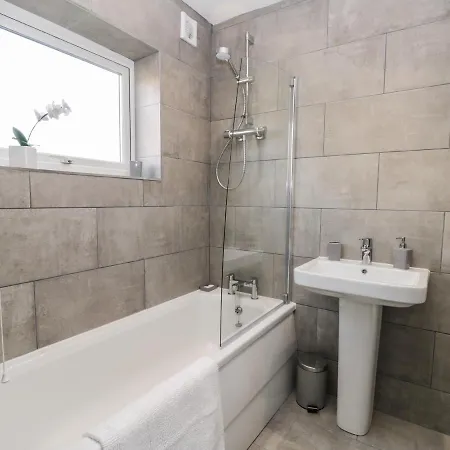 Araucaria House * Whitby